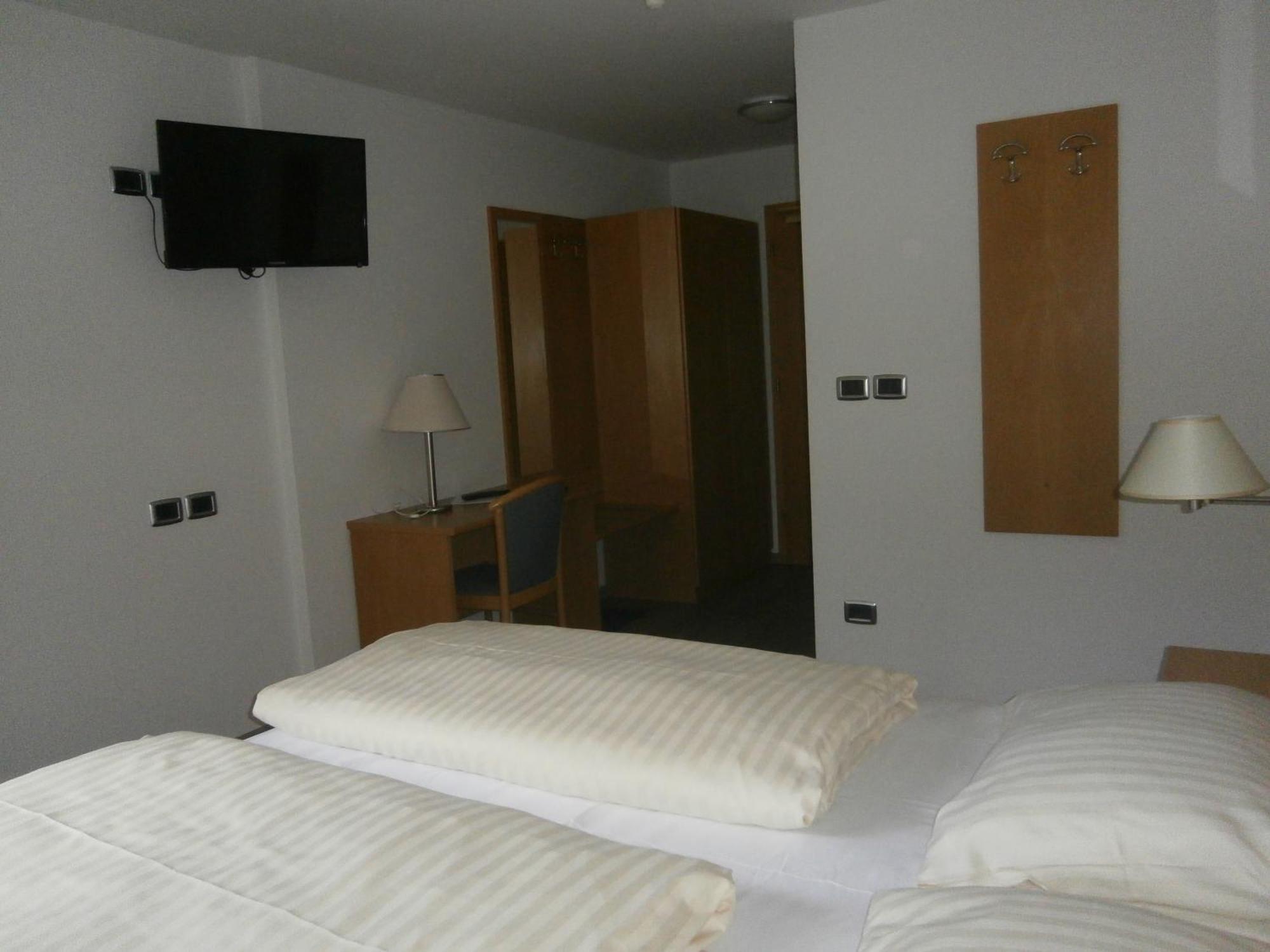 Hotel Schoelzhorn Superior Racines Quarto foto
