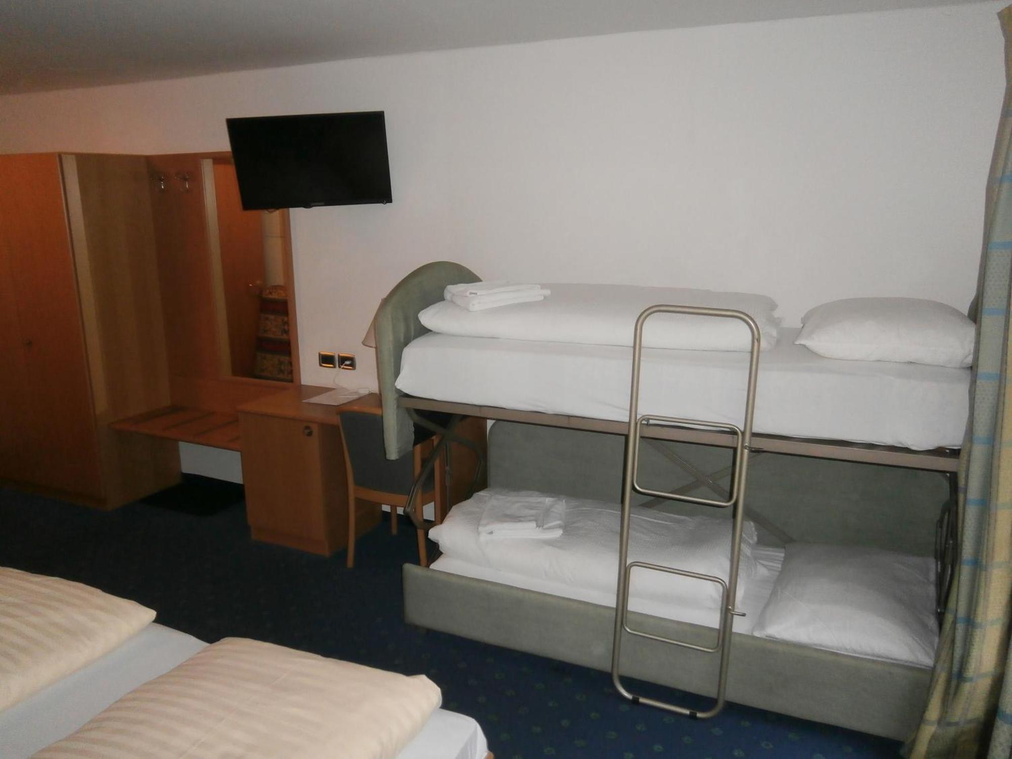Hotel Schoelzhorn Superior Racines Quarto foto